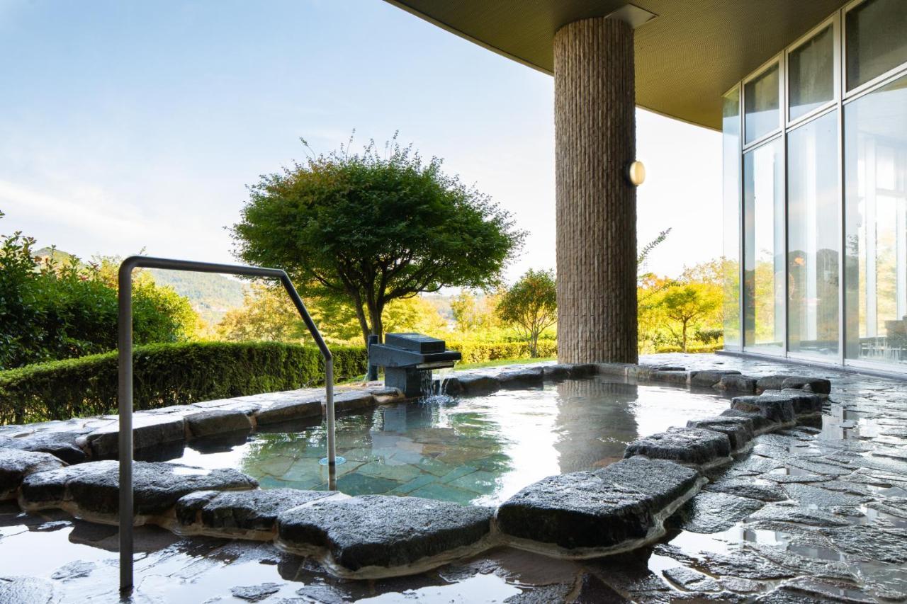 Enakyo Onsen Hotel Yuzuriha Экстерьер фото