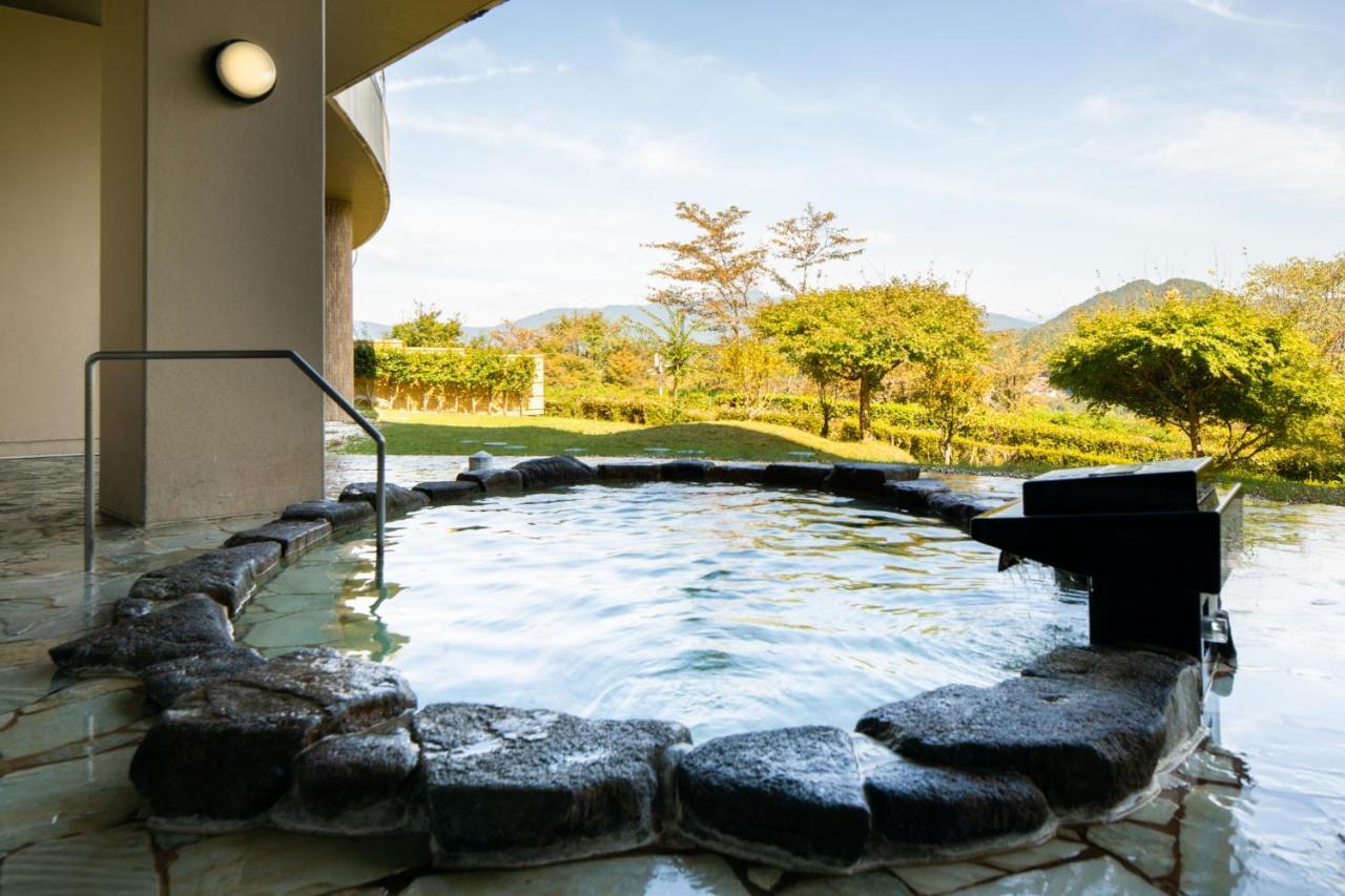 Enakyo Onsen Hotel Yuzuriha Экстерьер фото