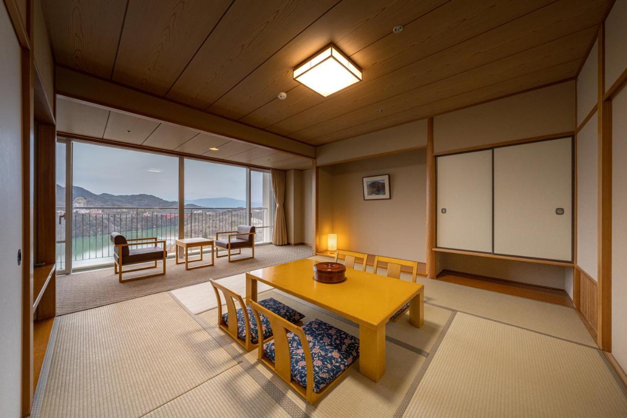 Enakyo Onsen Hotel Yuzuriha Экстерьер фото