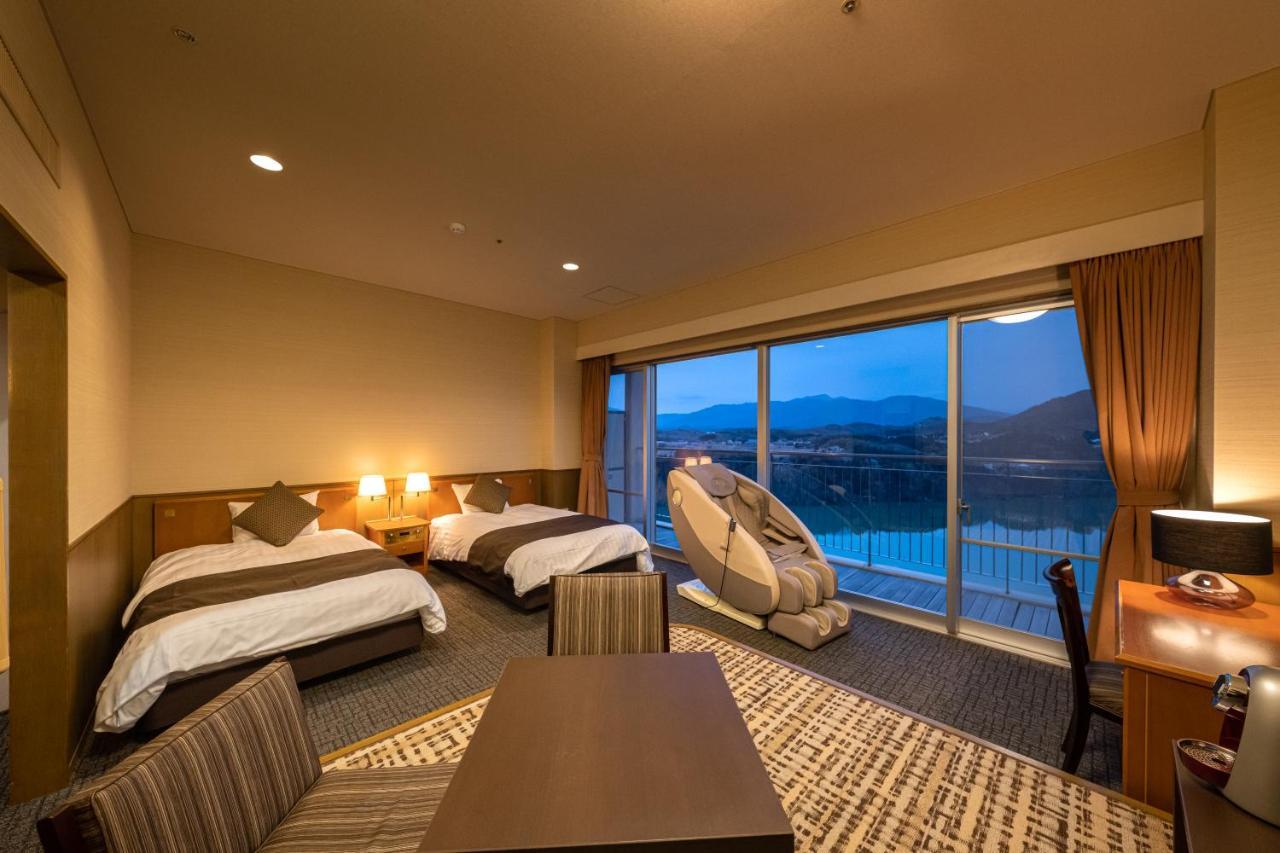 Enakyo Onsen Hotel Yuzuriha Экстерьер фото
