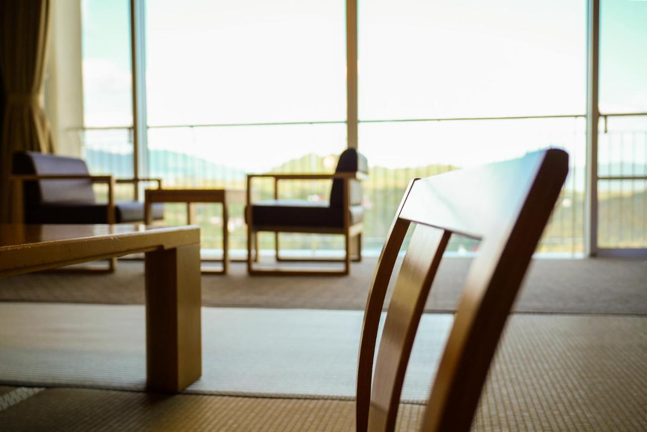 Enakyo Onsen Hotel Yuzuriha Экстерьер фото