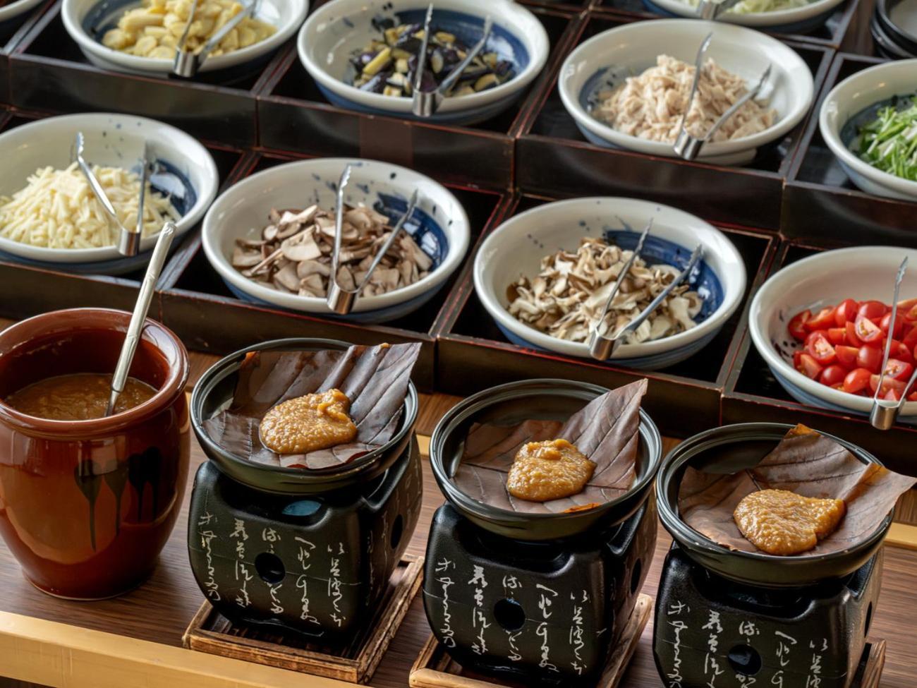 Enakyo Onsen Hotel Yuzuriha Экстерьер фото